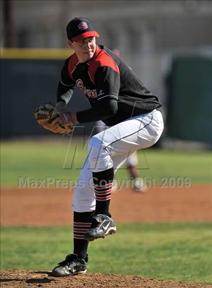 Thumbnail 3 in San Ysidro vs Canyon Crest Academy (K Classic) photogallery.