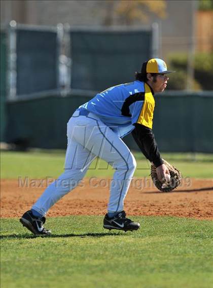 Thumbnail 3 in San Ysidro vs Canyon Crest Academy (K Classic) photogallery.