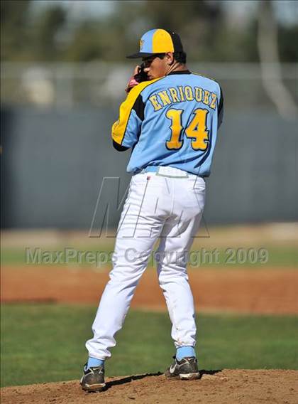 Thumbnail 2 in San Ysidro vs Canyon Crest Academy (K Classic) photogallery.