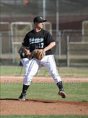 Thumbnail 2 in Pioneer Valley vs. Deer Valley photogallery.