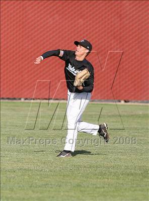 Thumbnail 3 in Pioneer Valley vs. Deer Valley photogallery.