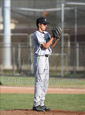 Thumbnail 2 in Pioneer Valley vs. Deer Valley photogallery.