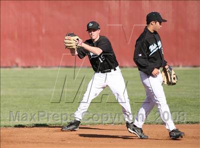 Thumbnail 3 in Pioneer Valley vs. Deer Valley photogallery.
