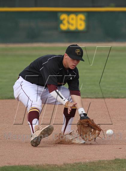 Thumbnail 2 in Sahuaro @ Salpointe Catholic photogallery.