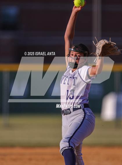 Thumbnail 2 in Purnell Swett @ Gray's Creek (NCHSAA 4A - 1st Round) photogallery.