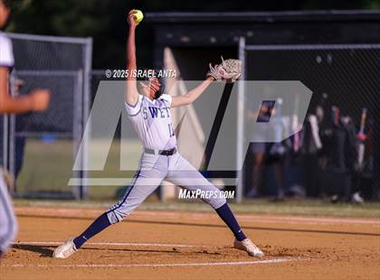 Thumbnail 2 in Purnell Swett @ Gray's Creek (NCHSAA 4A - 1st Round) photogallery.