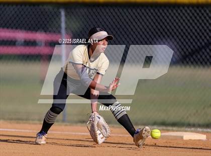 Thumbnail 1 in Purnell Swett @ Gray's Creek (NCHSAA 4A - 1st Round) photogallery.