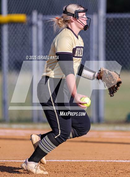 Thumbnail 2 in Purnell Swett @ Gray's Creek (NCHSAA 4A - 1st Round) photogallery.