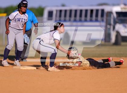 Thumbnail 3 in Purnell Swett @ Gray's Creek (NCHSAA 4A - 1st Round) photogallery.