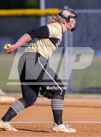 Thumbnail 1 in Purnell Swett @ Gray's Creek (NCHSAA 4A - 1st Round) photogallery.