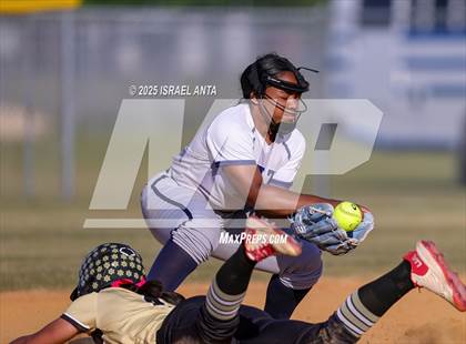 Thumbnail 1 in Purnell Swett @ Gray's Creek (NCHSAA 4A - 1st Round) photogallery.