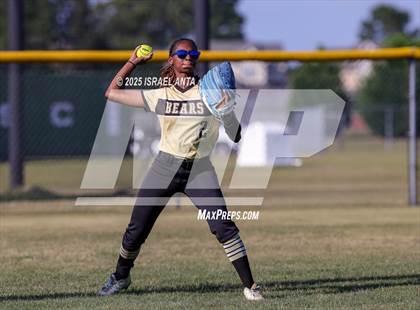 Thumbnail 2 in Purnell Swett @ Gray's Creek (NCHSAA 4A - 1st Round) photogallery.