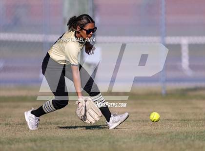 Thumbnail 2 in Purnell Swett @ Gray's Creek (NCHSAA 4A - 1st Round) photogallery.