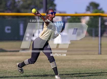 Thumbnail 3 in Purnell Swett @ Gray's Creek (NCHSAA 4A - 1st Round) photogallery.