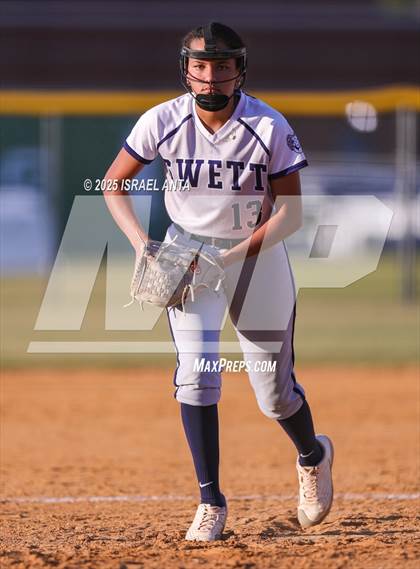 Thumbnail 3 in Purnell Swett @ Gray's Creek (NCHSAA 4A - 1st Round) photogallery.
