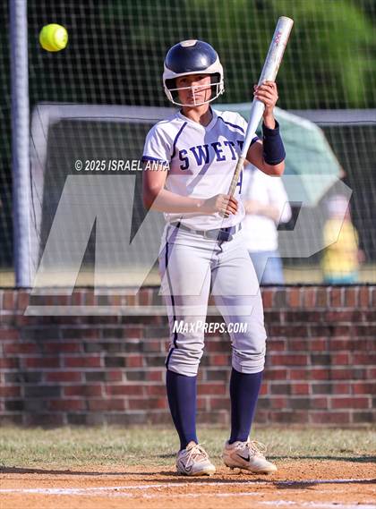 Thumbnail 2 in Purnell Swett @ Gray's Creek (NCHSAA 4A - 1st Round) photogallery.