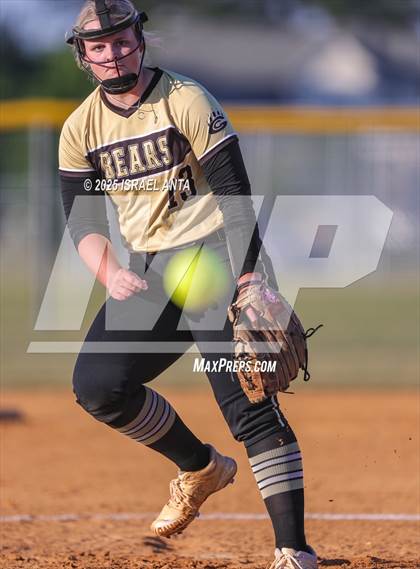 Thumbnail 1 in Purnell Swett @ Gray's Creek (NCHSAA 4A - 1st Round) photogallery.