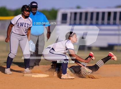 Thumbnail 3 in Purnell Swett @ Gray's Creek (NCHSAA 4A - 1st Round) photogallery.