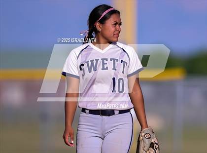 Thumbnail 3 in Purnell Swett @ Gray's Creek (NCHSAA 4A - 1st Round) photogallery.