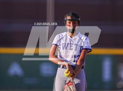 Thumbnail 1 in Purnell Swett @ Gray's Creek (NCHSAA 4A - 1st Round) photogallery.