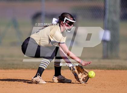 Thumbnail 1 in Purnell Swett @ Gray's Creek (NCHSAA 4A - 1st Round) photogallery.