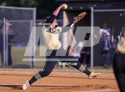 Thumbnail 2 in Purnell Swett @ Gray's Creek (NCHSAA 4A - 1st Round) photogallery.