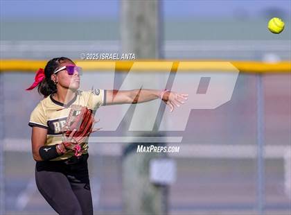 Thumbnail 1 in Purnell Swett @ Gray's Creek (NCHSAA 4A - 1st Round) photogallery.