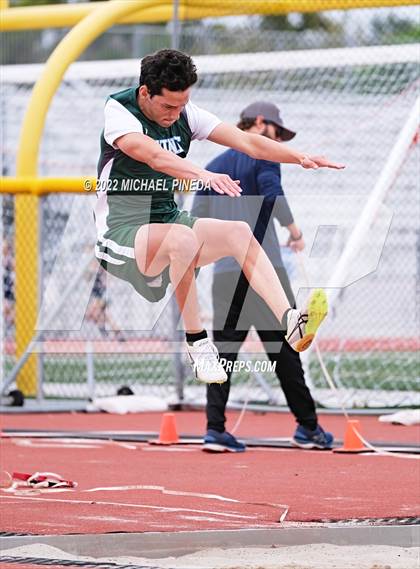 Thumbnail 1 in Irvine vs. Northwood vs. University (Tri Meet) photogallery.