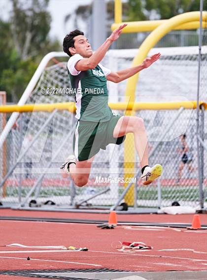 Thumbnail 2 in Irvine vs. Northwood vs. University (Tri Meet) photogallery.