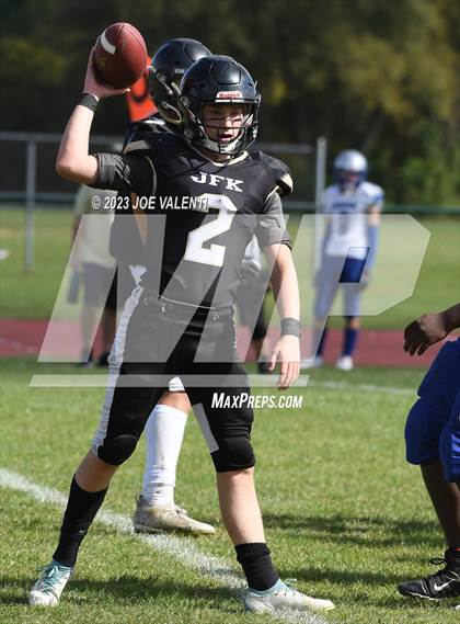 Thumbnail 3 in Newfane @ Kennedy photogallery.