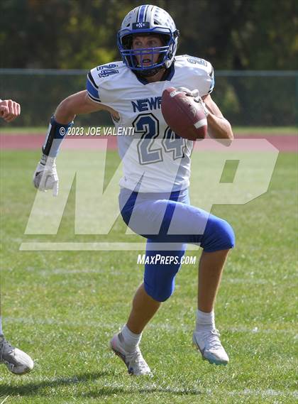 Thumbnail 3 in Newfane @ Kennedy photogallery.