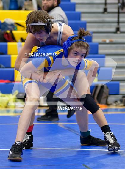 Thumbnail 3 in Kingman Quad Meet photogallery.