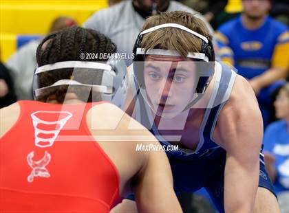 Thumbnail 1 in Kingman Quad Meet photogallery.