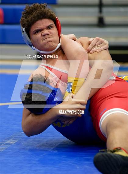 Thumbnail 2 in Kingman Quad Meet photogallery.