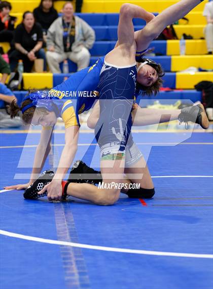 Thumbnail 1 in Kingman Quad Meet photogallery.