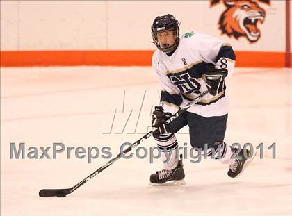 Thumbnail 3 in Webster Thomas vs. Notre Dame  photogallery.