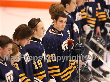Thumbnail 3 in Webster Thomas vs. Notre Dame  photogallery.
