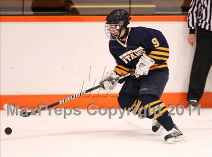 Thumbnail 1 in Webster Thomas vs. Notre Dame  photogallery.