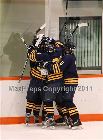Thumbnail 1 in Webster Thomas vs. Notre Dame  photogallery.