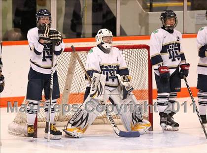 Thumbnail 3 in Webster Thomas vs. Notre Dame  photogallery.