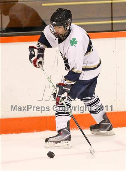 Thumbnail 2 in Webster Thomas vs. Notre Dame  photogallery.