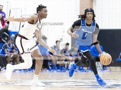 Thumbnail 2 in Perspectives Leadership/Technology vs. Vashon (Illinois Classic) photogallery.