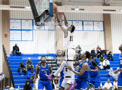 Thumbnail 3 in Perspectives Leadership/Technology vs. Vashon (Illinois Classic) photogallery.
