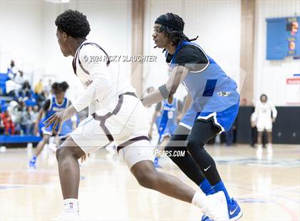 Thumbnail 2 in Perspectives Leadership/Technology vs. Vashon (Illinois Classic) photogallery.