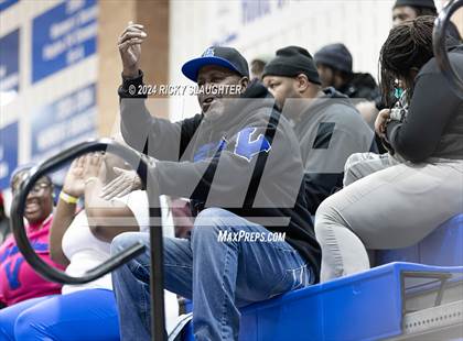 Thumbnail 2 in Perspectives Leadership/Technology vs. Vashon (Illinois Classic) photogallery.