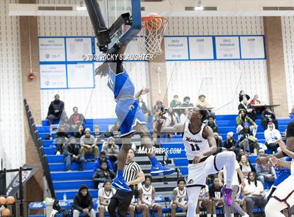 Thumbnail 3 in Perspectives Leadership/Technology vs. Vashon (Illinois Classic) photogallery.