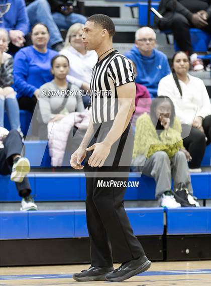 Thumbnail 1 in Perspectives Leadership/Technology vs. Vashon (Illinois Classic) photogallery.