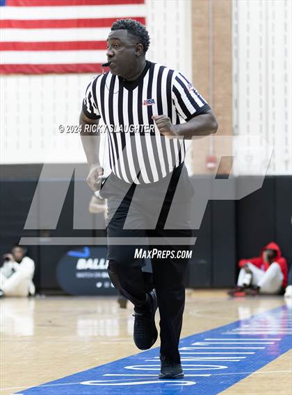 Thumbnail 3 in Perspectives Leadership/Technology vs. Vashon (Illinois Classic) photogallery.