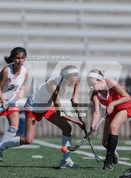 Thumbnail 3 in Harvard-Westlake (JV vs Freshman) photogallery.
