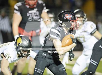 Thumbnail 2 in Franklin vs. Muskego (WIAA D1 Round 3) photogallery.